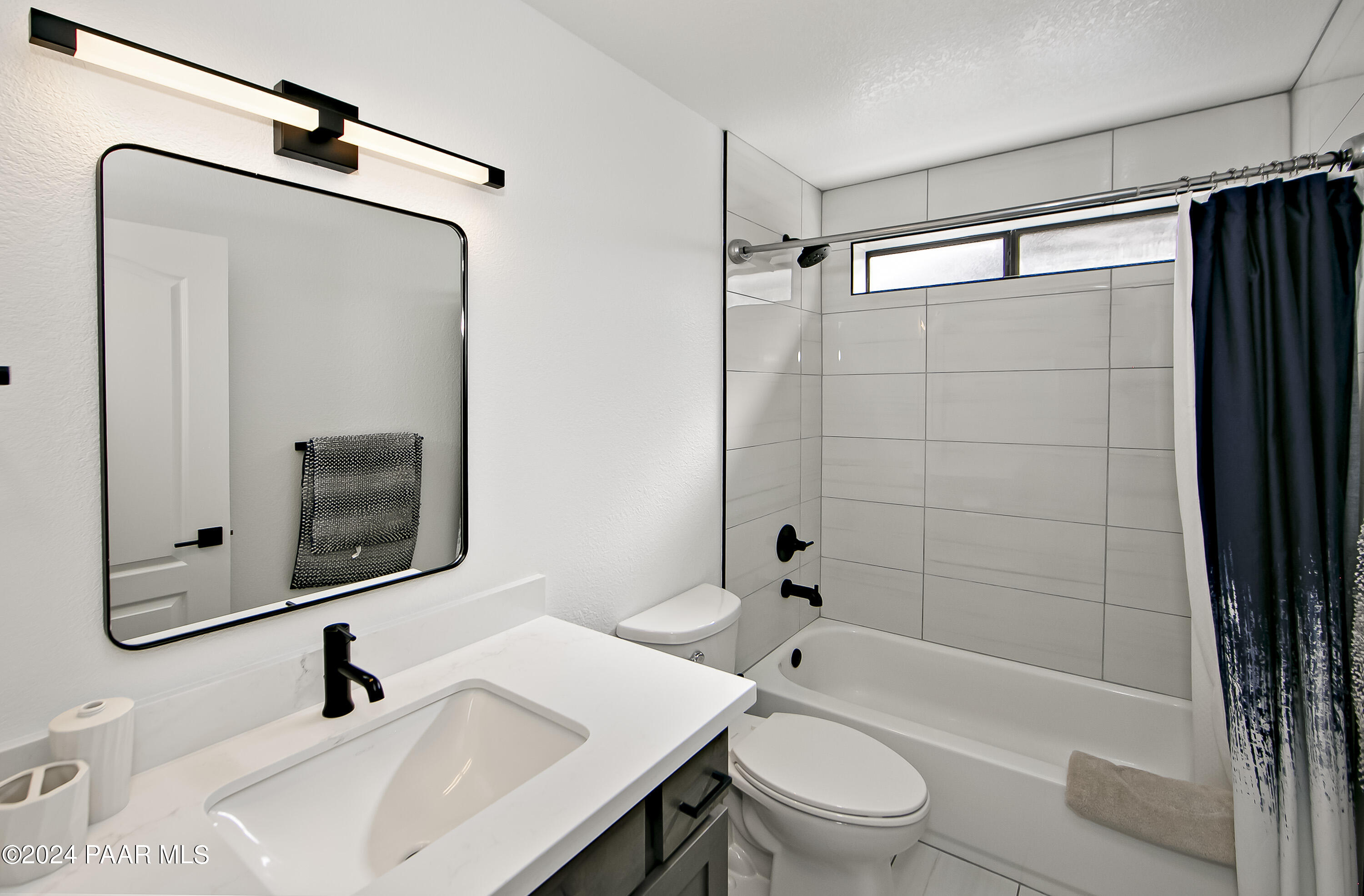 1411 Eagle Ridge Road Prescott, AZ 86301 - Photo 18 of 27 Guest bath