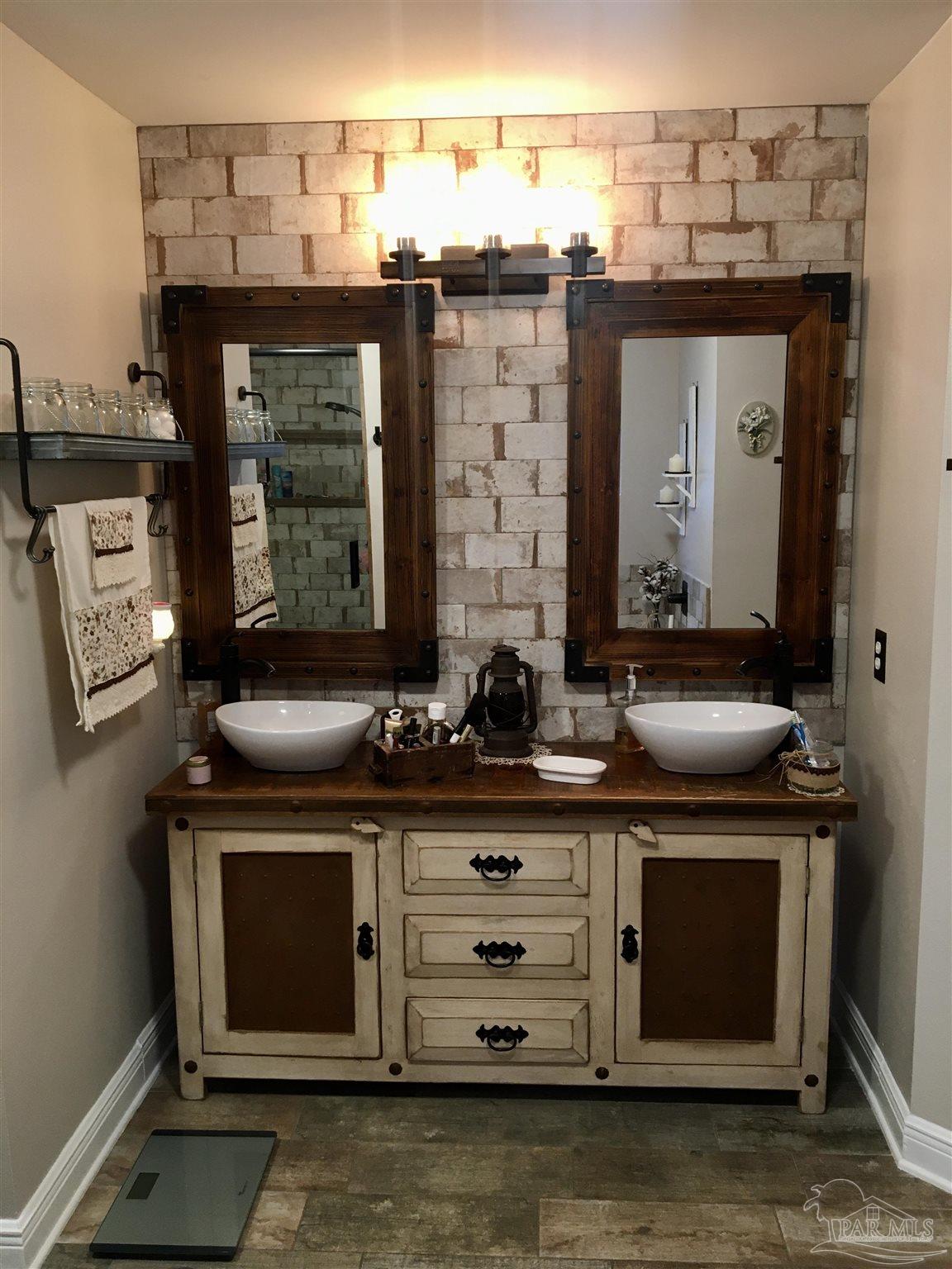 7490 Farmers Road Pensacola, FL 32526 - Photo 22 of 42 Gallery Image 22