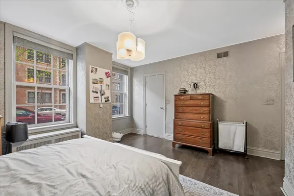 $389,000 | 3750 North Lake Shore Drive, Unit 1D, Chicago, IL 60613