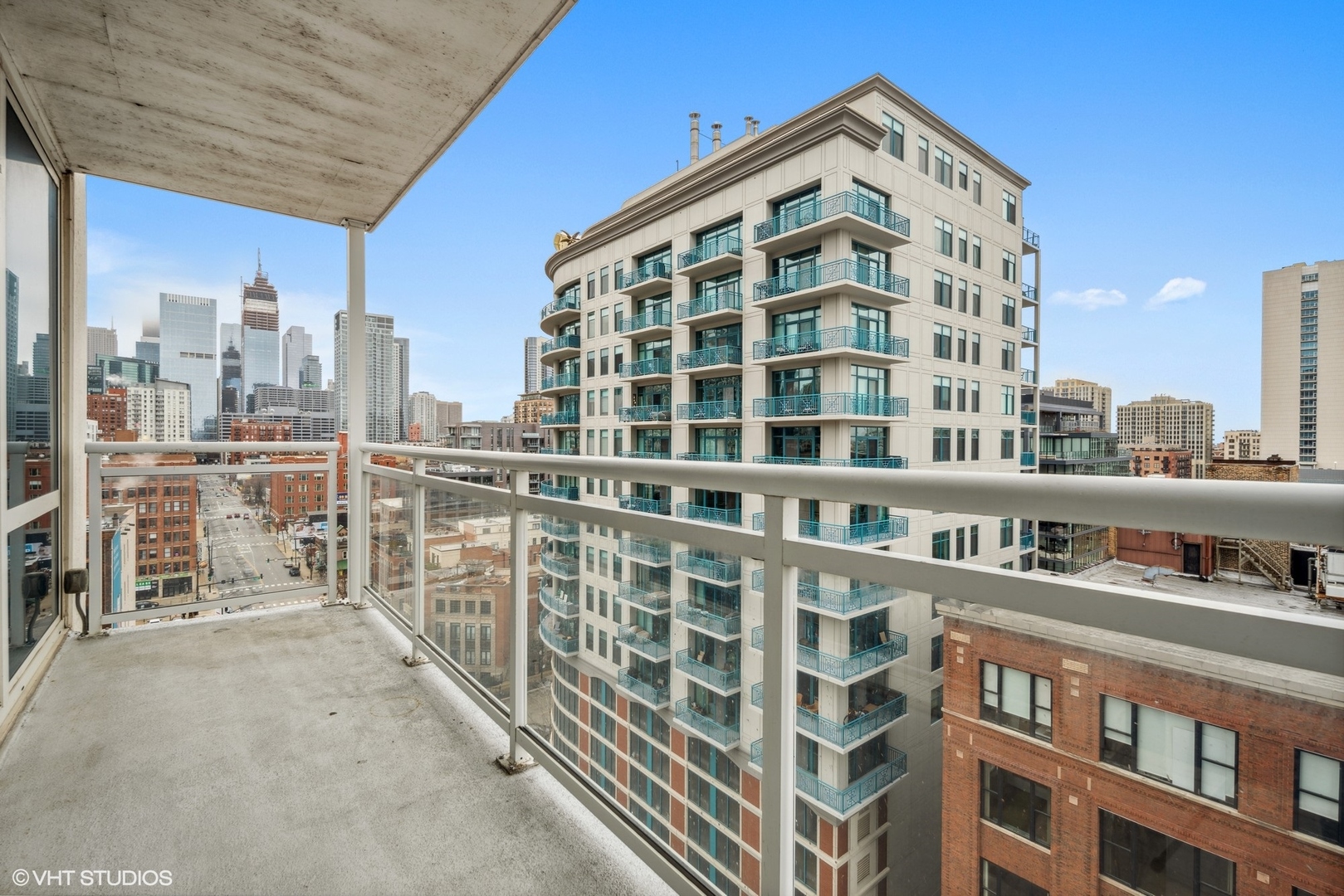 757 North Orleans Street, Unit 1111 Chicago, IL 60654 - Photo 14 of 16 a view of a building