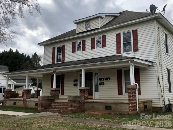 $1,045 | 223 East Glendale Avenue, Unit D, Mount Holly, NC 28120