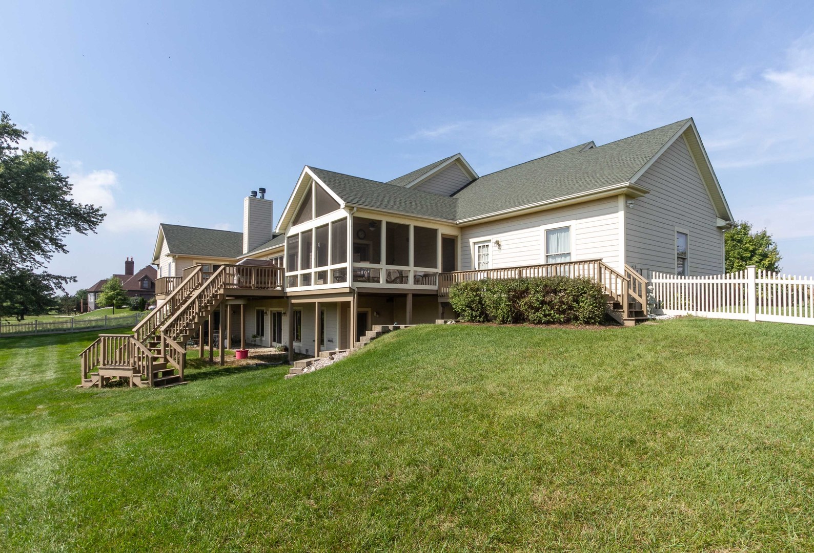 10515 Button Road Hebron, IL 60034 - Photo 14 of 37