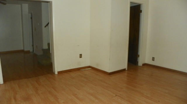 619 9th Street Three Rivers, MI 49093 - Photo 6 of 15 263-291504 dining room 1