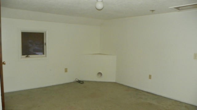 619 9th Street Three Rivers, MI 49093 - Photo 10 of 15 263-291504 masterbed 2