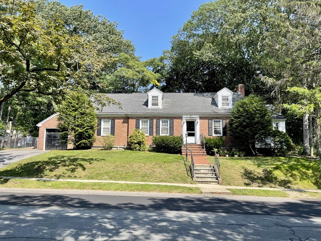 90 Bellingham Road Chestnut Hill, MA 02467 - Photo 1 of 10 Gallery Image 1
