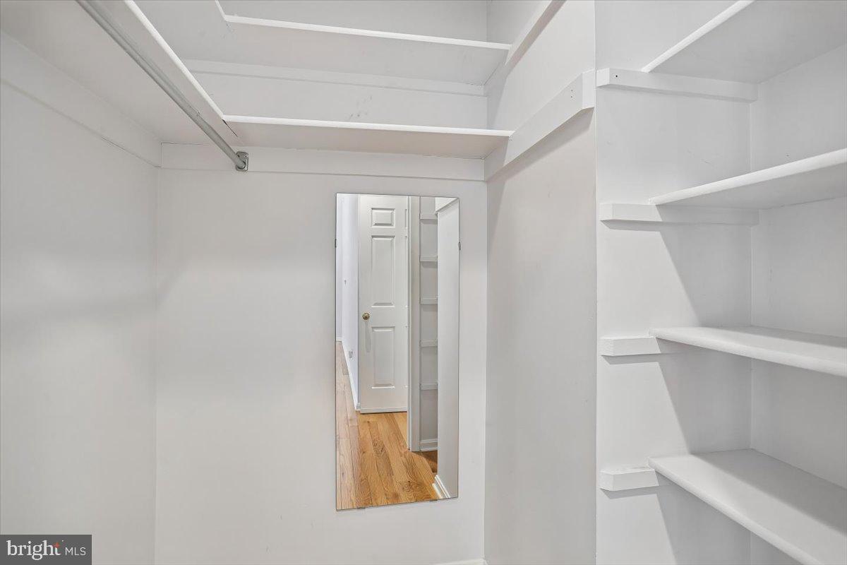 6113 Goldtree Way Bethesda, MD 20817 - Photo 43 of 75