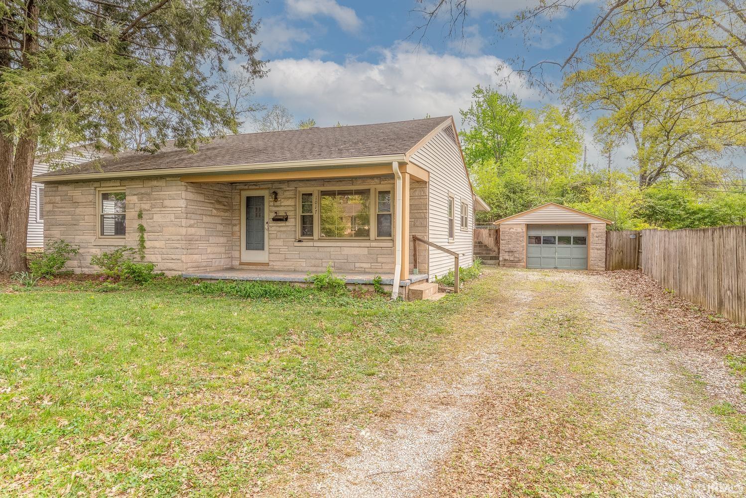 1017 South Mitchell Street Bloomington, IN 47401 - Photo 2 of 29