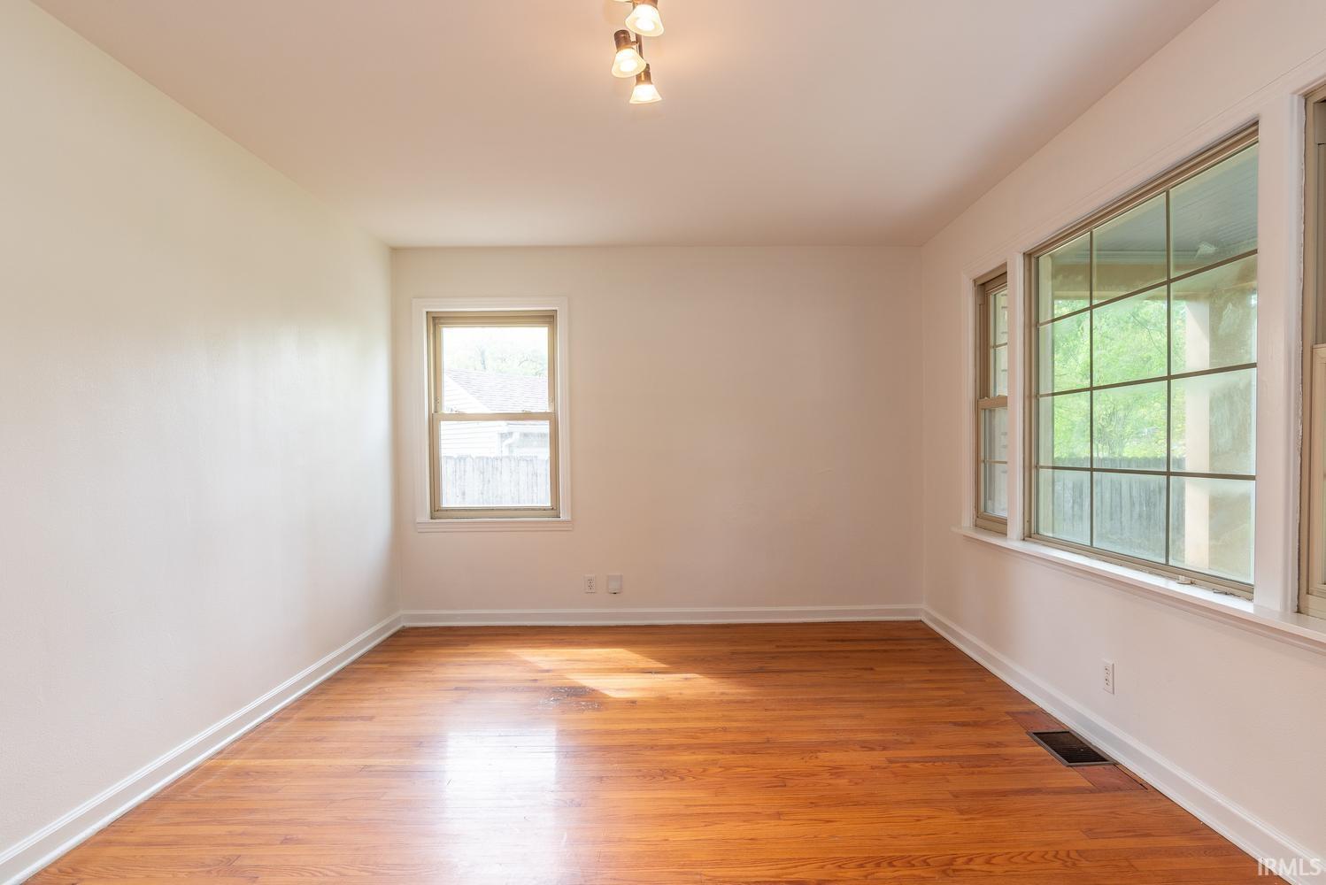 1017 South Mitchell Street Bloomington, IN 47401 - Photo 5 of 29
