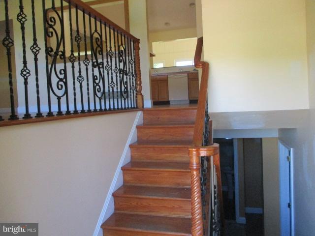 2541 Bert Fowler Road Hampstead, MD 21074 - Photo 4 of 21 Interior (General)