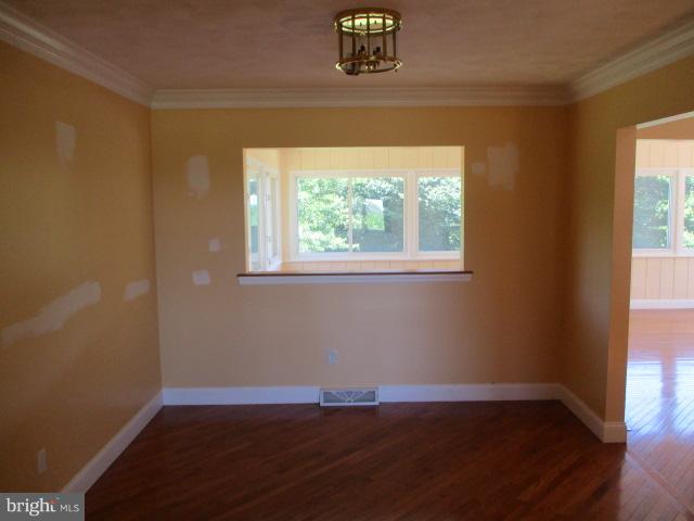 2541 Bert Fowler Road Hampstead, MD 21074 - Photo 8 of 21 Dining Room