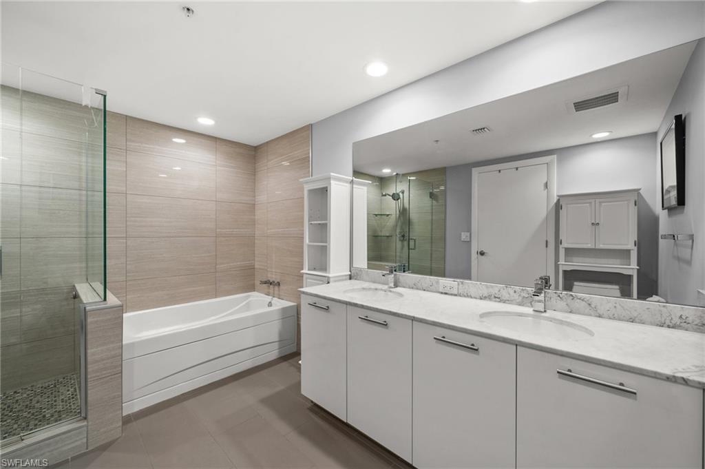 3000 Oasis Grand Boulevard, Unit 2103 Fort Myers, FL 33916 - Photo 25 of 50