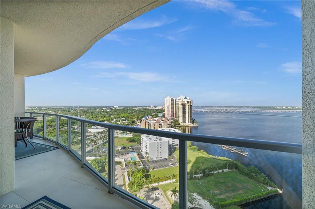 3000 Oasis Grand Boulevard, Unit 2103 Fort Myers, FL 33916 - Photo 33 of 50