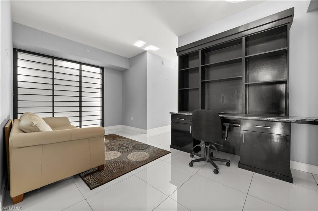 3000 Oasis Grand Boulevard, Unit 2103 Fort Myers, FL 33916 - Photo 4 of 50