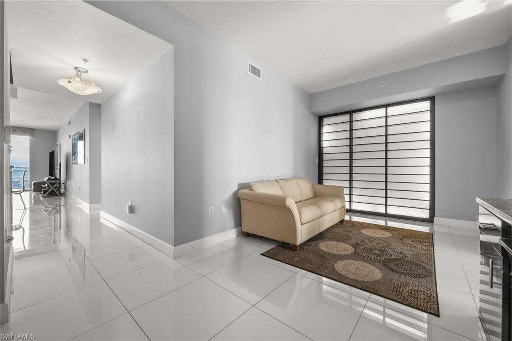 3000 Oasis Grand Boulevard, Unit 2103 Fort Myers, FL 33916 - Photo 5 of 50