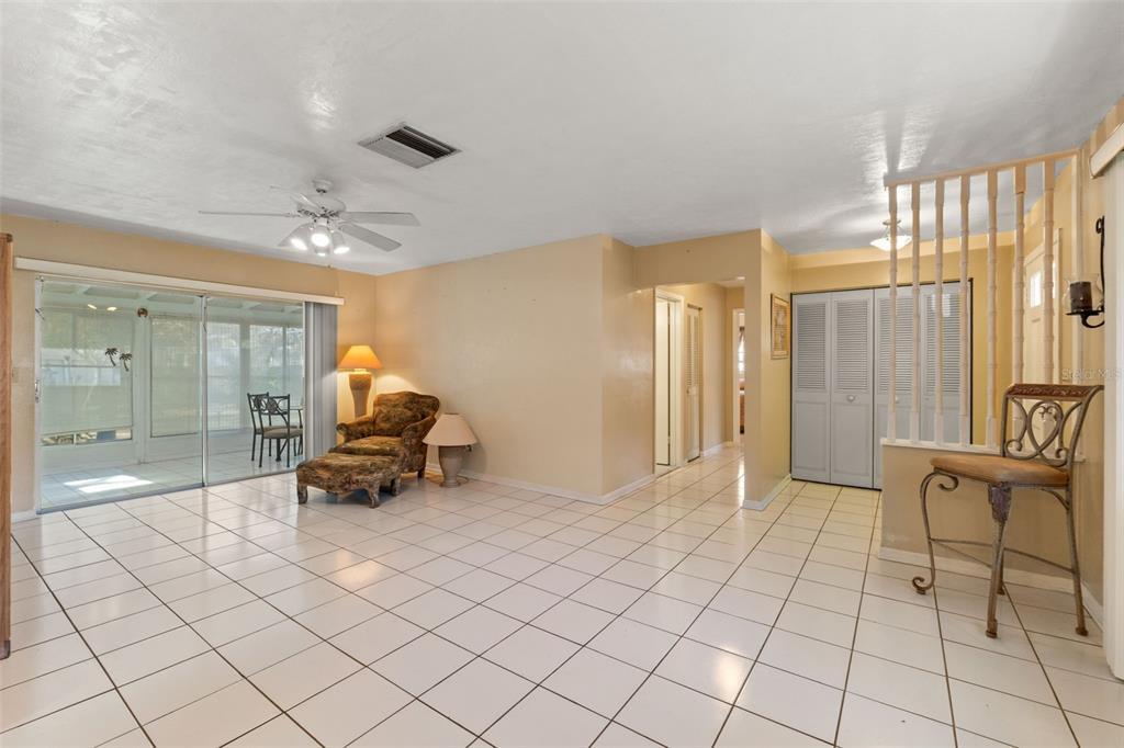 7222 Holiday Drive Spring Hill, FL 34606 - Photo 12 of 50 a living room with furniture