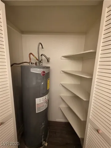 $1,200 | 4720 O'Bannon Drive, Unit D, Las Vegas, NV 89102