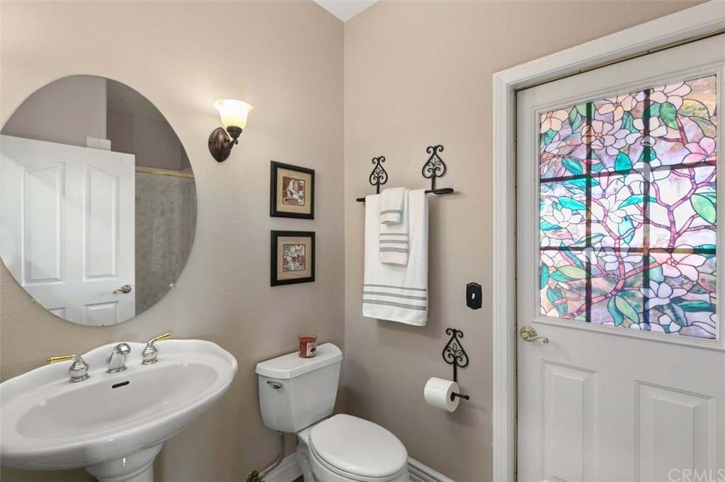 38345 Chaparral Drive Temecula, CA 92592 - Photo 20 of 43 a work room with furniture and a window