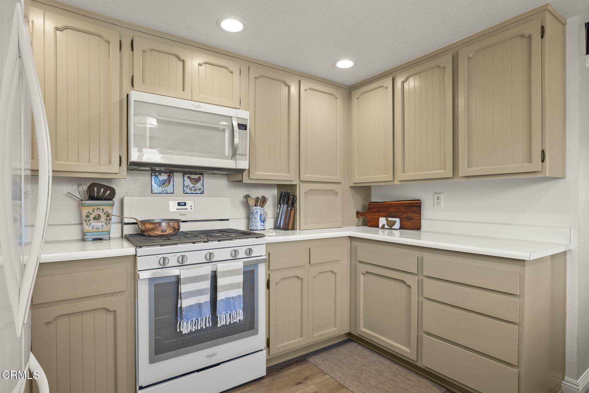 3051 Ketch Place Oxnard, CA 93035 - Photo 11 of 43 15-web-or-mls-UpmarketMedia-3051Ket-54