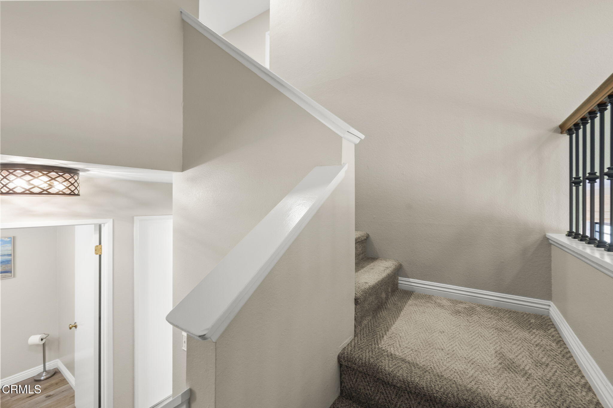 3051 Ketch Place Oxnard, CA 93035 - Photo 20 of 43 27-web-or-mls-UpmarketMedia-3051Ket-99