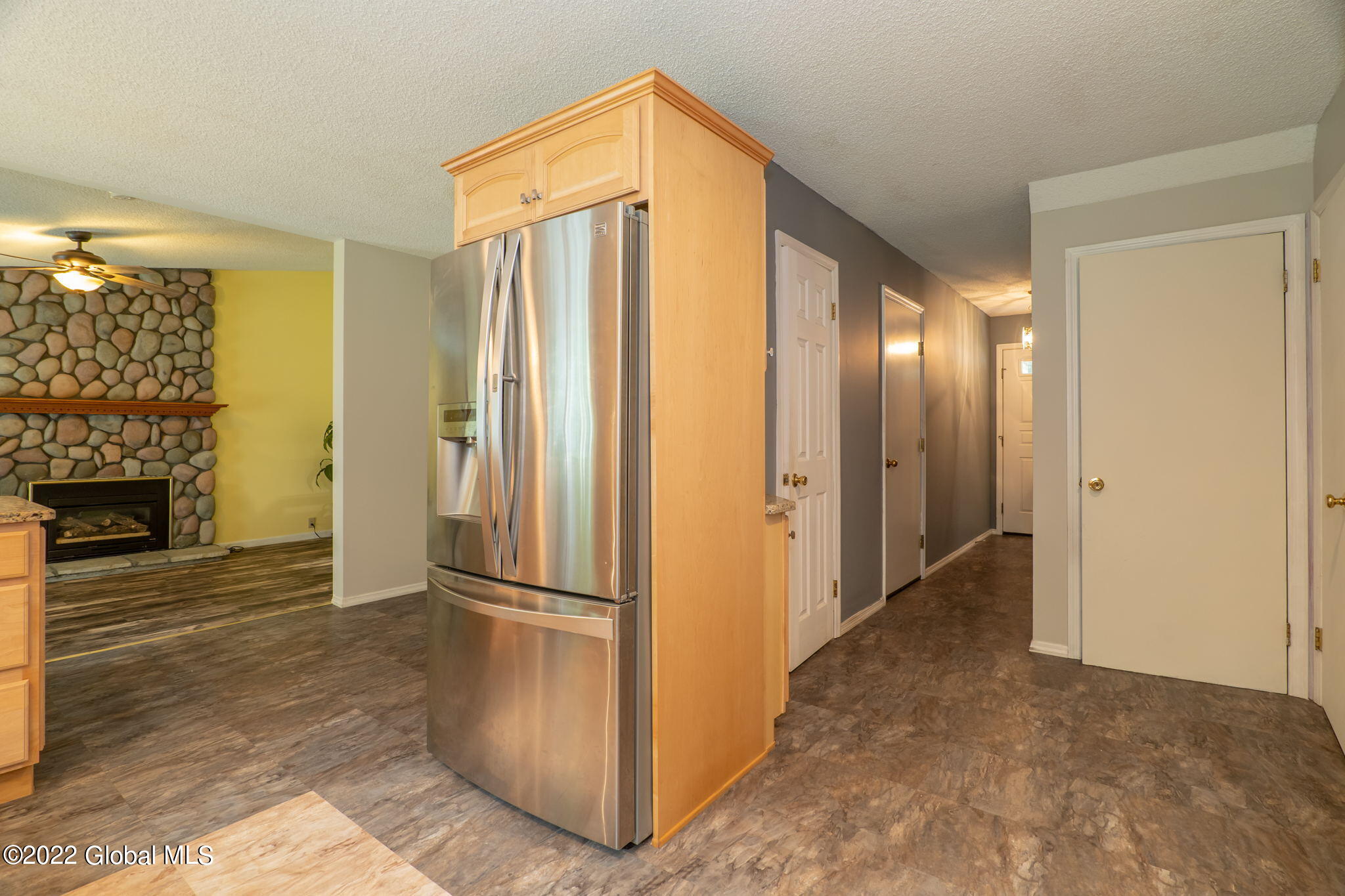 15 Rolling Hills Road Colonie, NY 12309 - Photo 11 of 45 21-web-or-mls-15RollingHillsRd-21