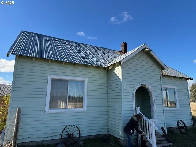 $449,900 | 247 Troh Lane, Glenwood, WA 98619