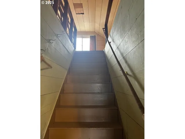 $449,900 | 247 Troh Lane, Glenwood, WA 98619