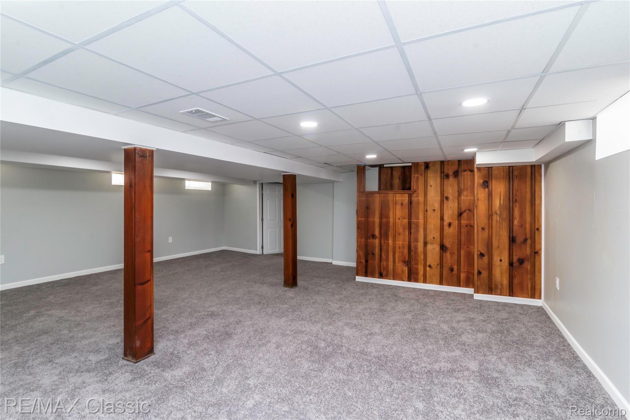 8937 Ruth Avenue Allen Park, MI 48101 - Photo 20 of 50 Ruth6459.jpg