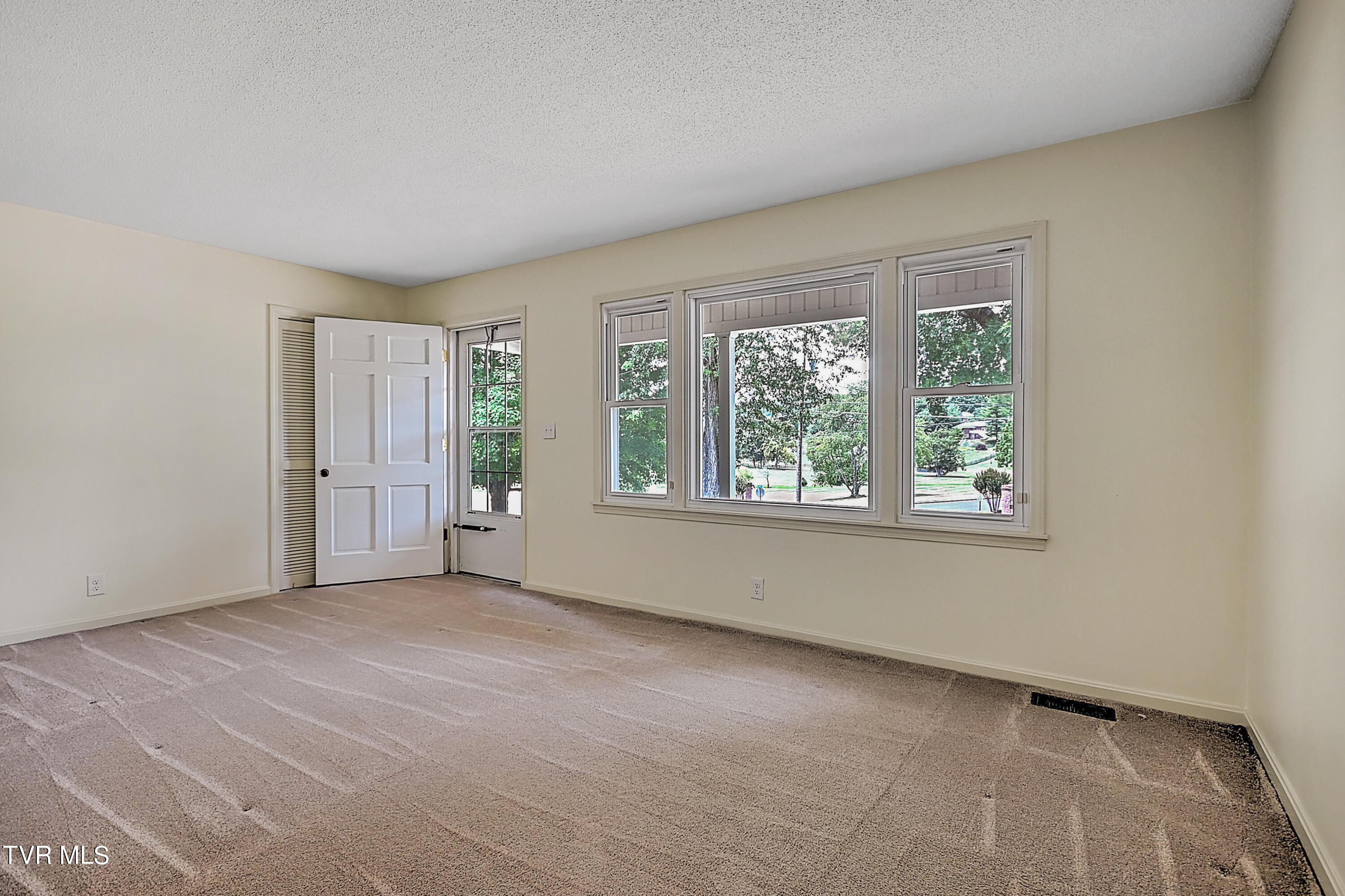 505 Claude Simmons Road Johnson City, TN 37604 - Photo 17 of 42 505 Claude Simmons BS-12
