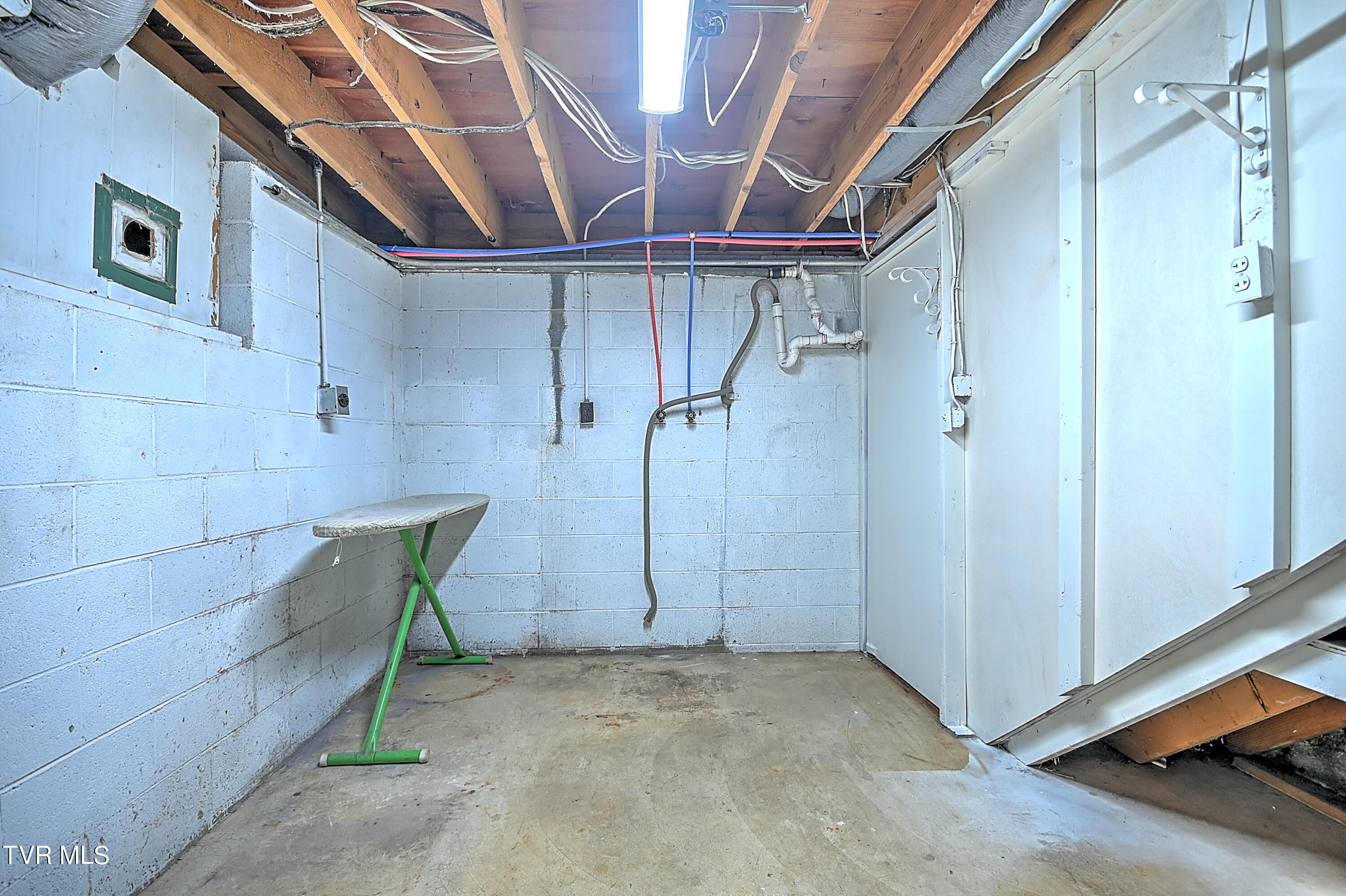 505 Claude Simmons Road Johnson City, TN 37604 - Photo 36 of 42 505 Claude Simmons BS-1-3
