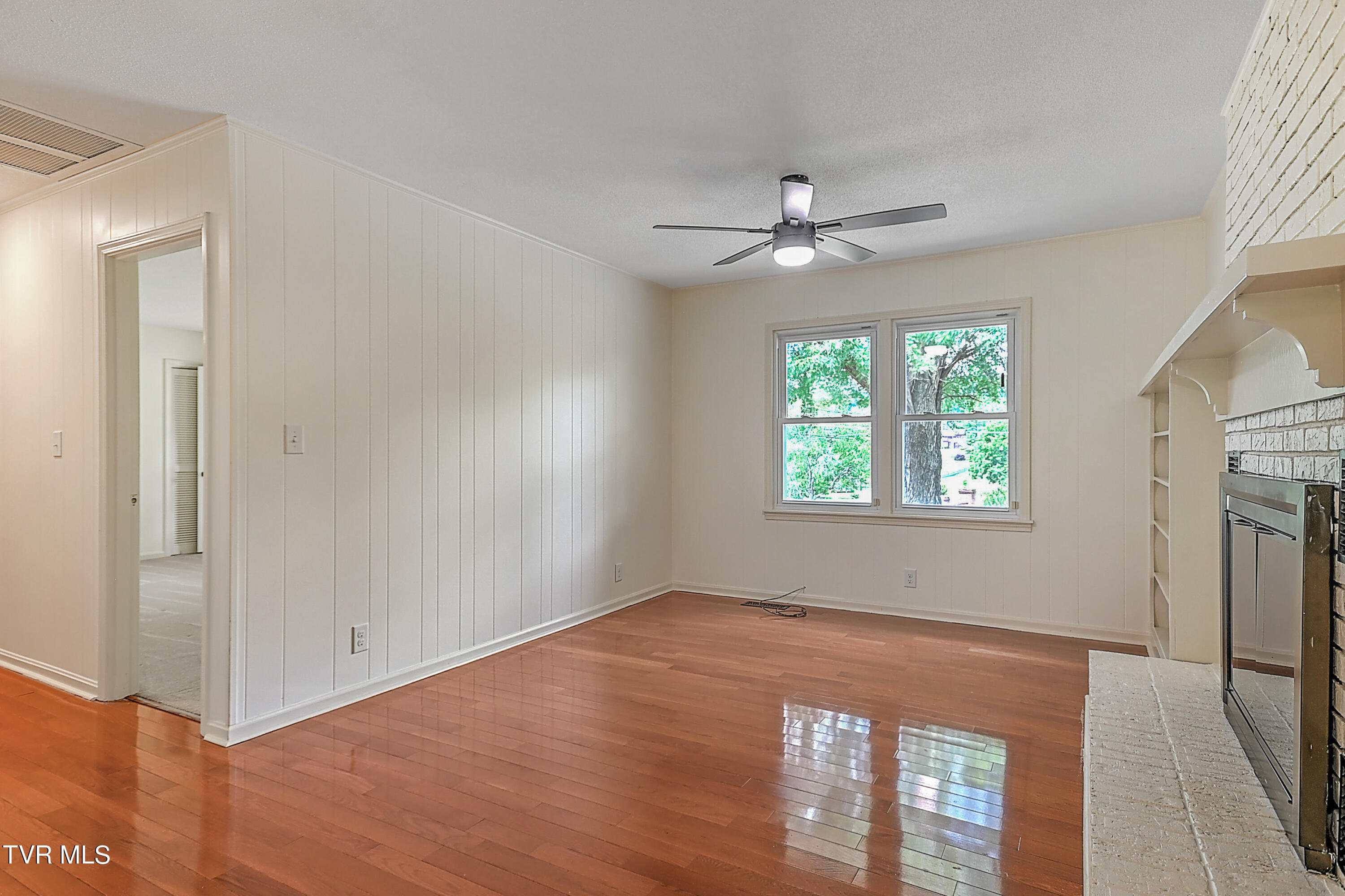 505 Claude Simmons Road Johnson City, TN 37604 - Photo 6 of 42 505 Claude Simmons BS-1-2
