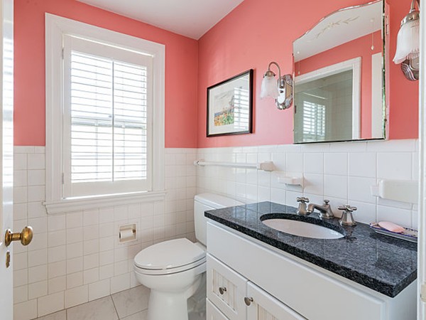 201 Russett Road Brookline, MA 02467 - Photo 17 of 26 Gallery Image 17