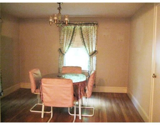 8 Buratti Road Johnston, RI 02919 - Photo 6 of 9 Dining Room.