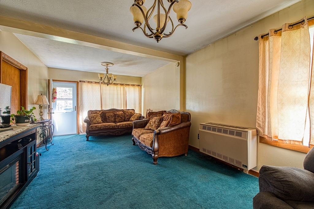 82 Braley Road East Freetown, MA 02717 - Photo 13 of 30 Gallery Image 13