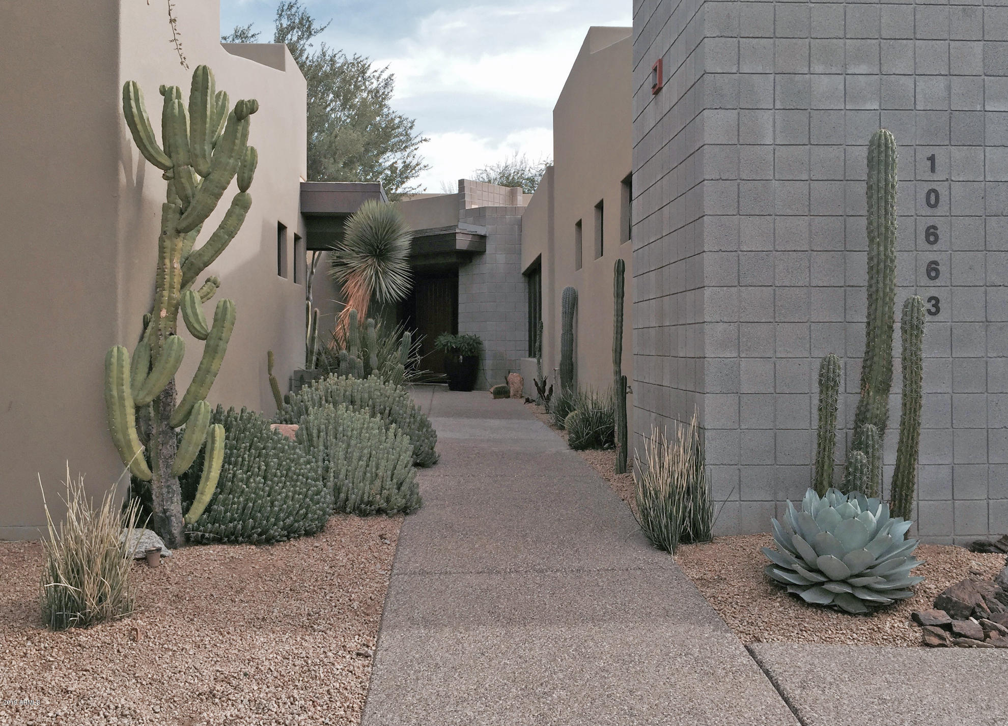 10663 East Fernwood Lane Scottsdale, AZ 85262 - Photo 27 of 27 Front Entry
