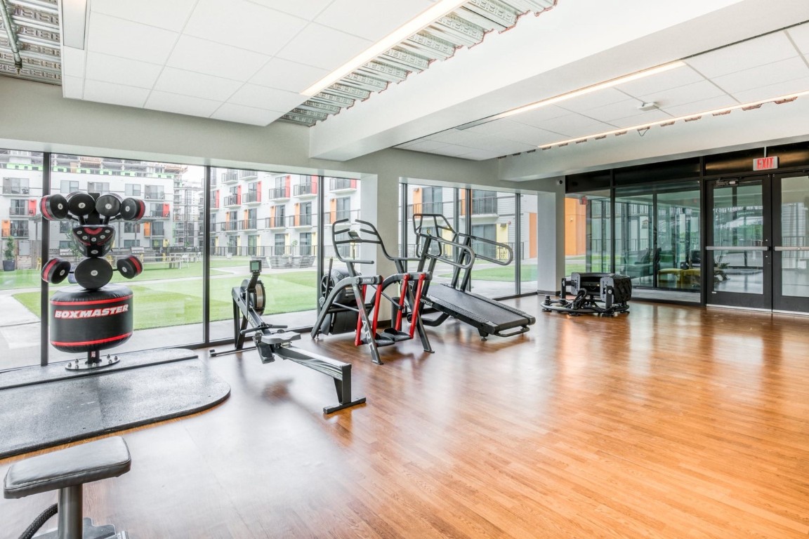 3550 Main Street, Unit 4425 Houston, TX 77002 - Photo 36 of 46 a view of a room with gym equipment