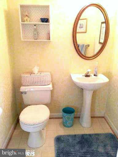 26052 Ridge Manor Drive Damascus, MD 20872 - Photo 3 of 18 Powder Room on Main Level