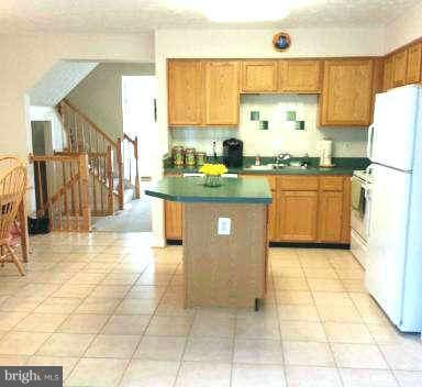 26052 Ridge Manor Drive Damascus, MD 20872 - Photo 7 of 18 Kitchen #2