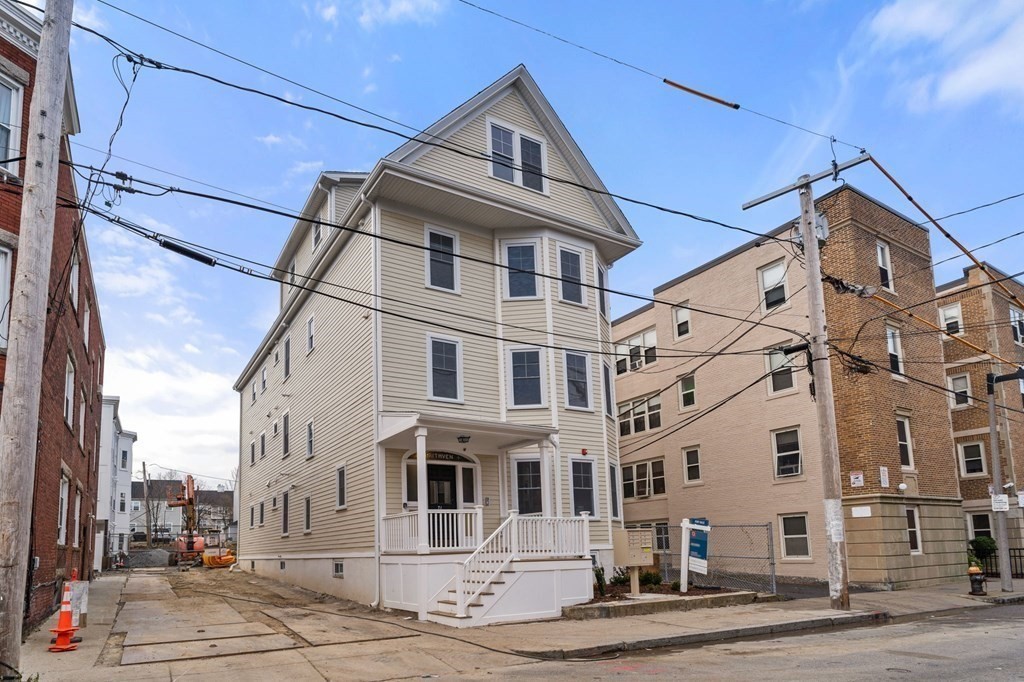 71 Ruthven Street, Unit 4 Boston, MA 02121 - Photo 16 of 17 Gallery Image 16
