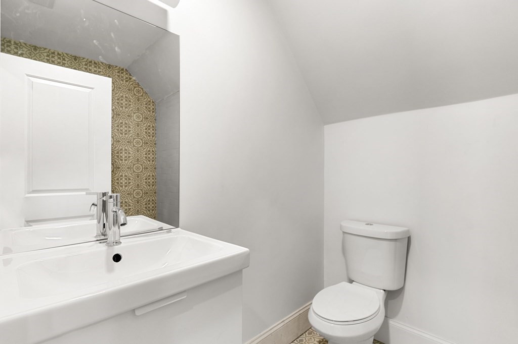 71 Ruthven Street, Unit 4 Boston, MA 02121 - Photo 7 of 17 Gallery Image 7
