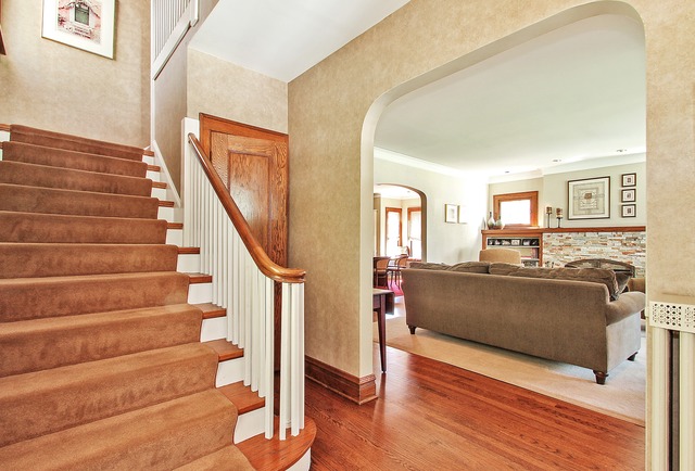 7 Wisner Street Park Ridge, IL 60068 - Photo 2 of 20 a view of entryway and hall with wooden floor