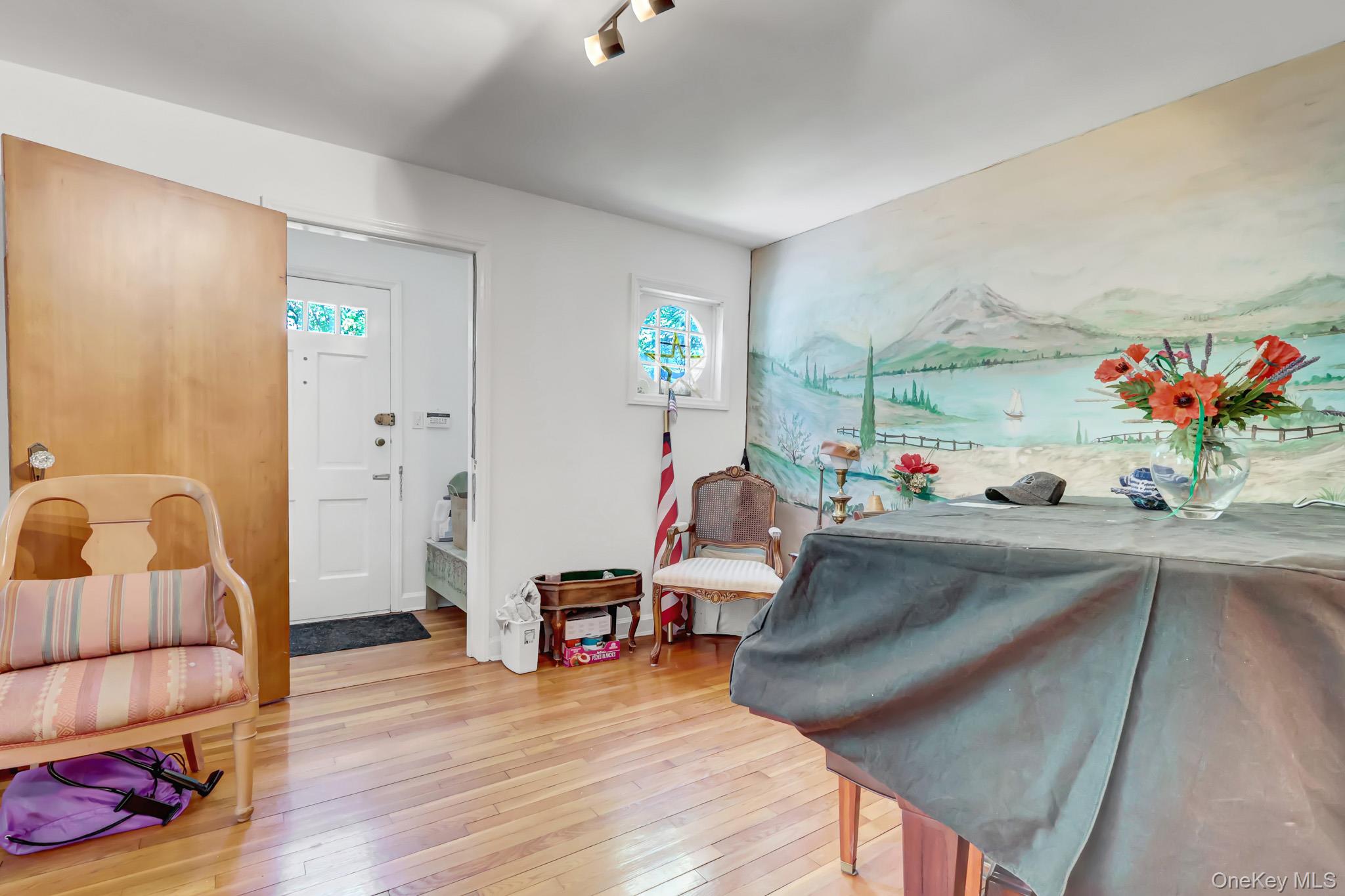100 Elwood Road Northport, NY 11768 - Photo 17 of 39