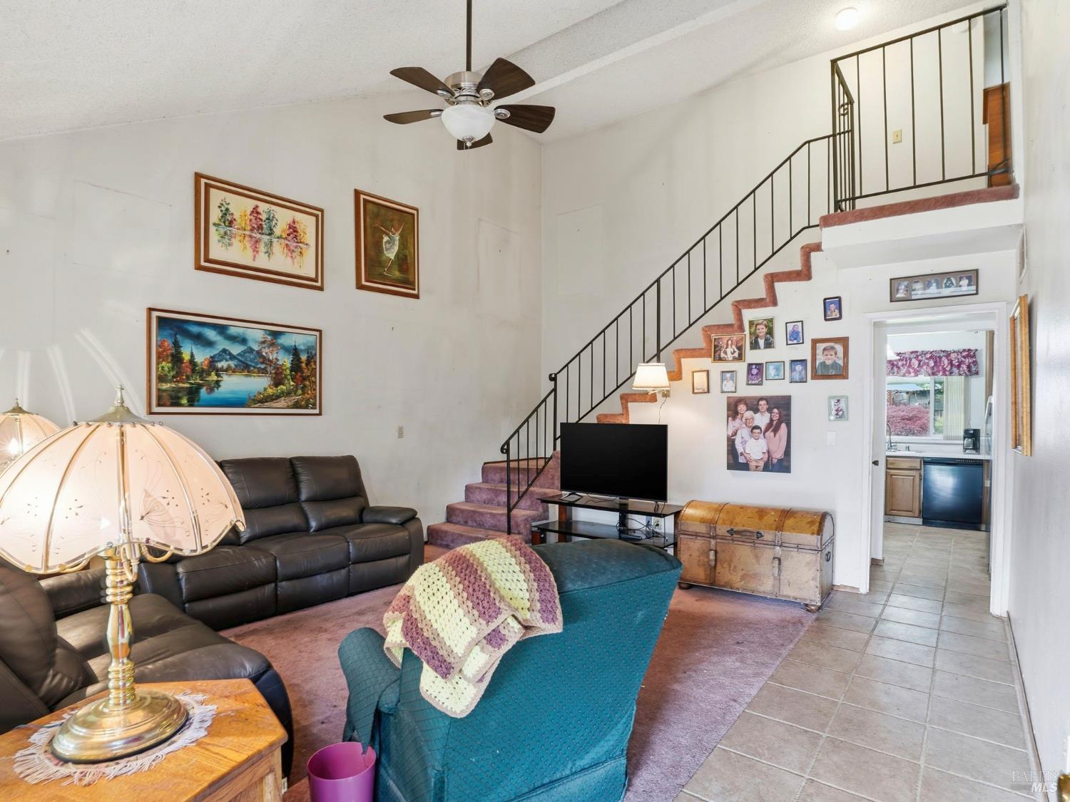 1539 Wellesley Court Santa Rosa, CA 95401 - Photo 4 of 34