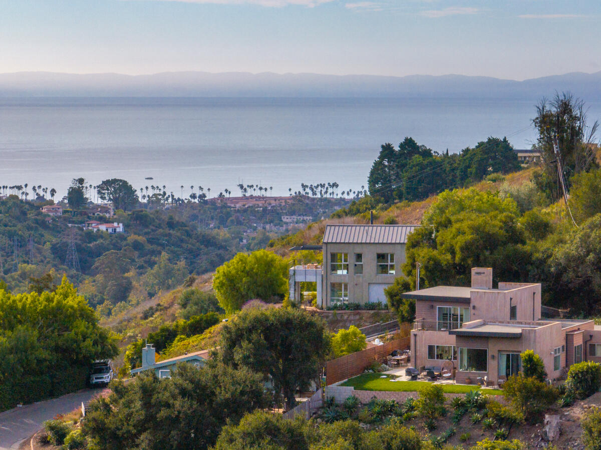 350 Conejo Road Santa Barbara, CA 93103 - Photo 11 of 47 Views