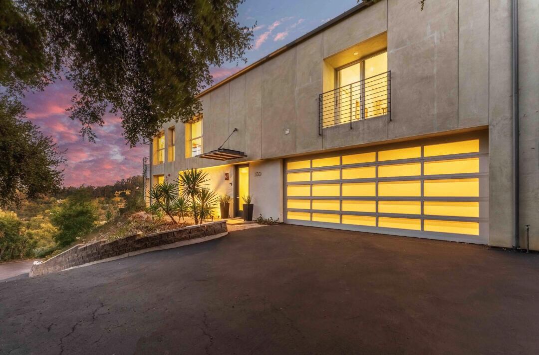 350 Conejo Road Santa Barbara, CA 93103 - Photo 13 of 47 Exterior Twilight