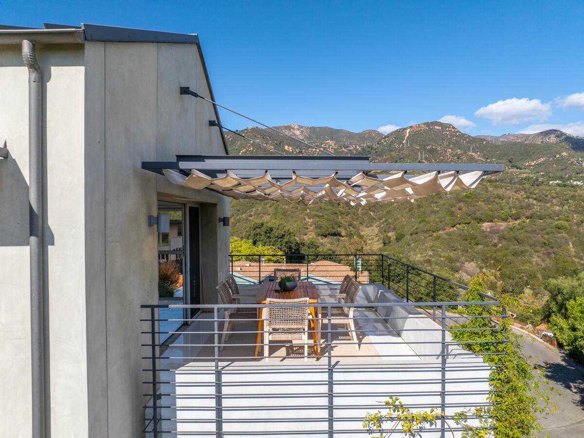 350 Conejo Road Santa Barbara, CA 93103 - Photo 24 of 47 Exterior Deck