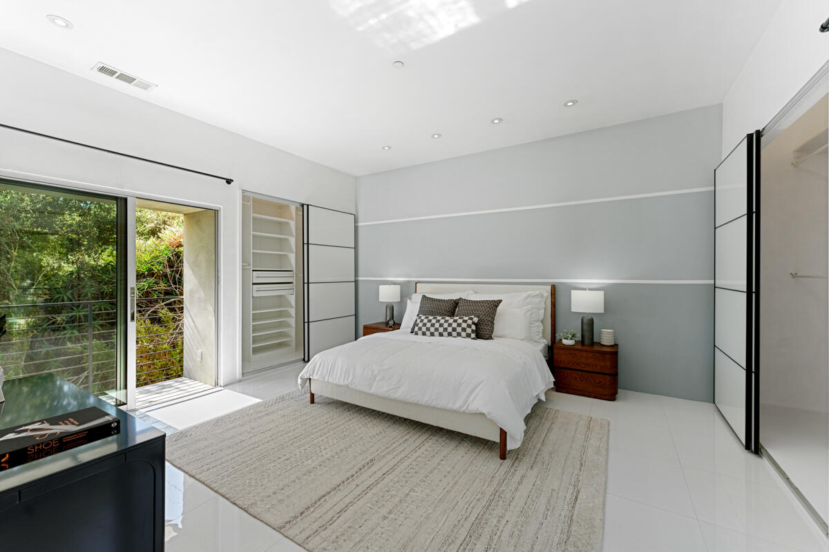 350 Conejo Road Santa Barbara, CA 93103 - Photo 28 of 47 Primary Bedroom