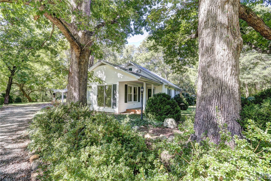 4911 Cartersville Road Powhatan, VA 23139 - Photo 5 of 29 Gallery Image 5