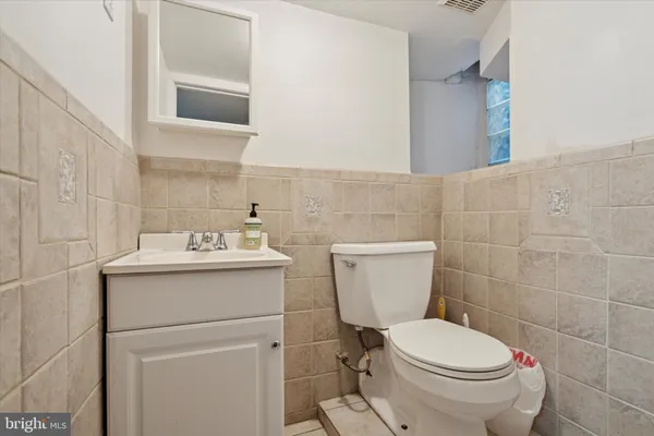 $2,700 | 7125 Cresheim Road, Philadelphia, PA 19119