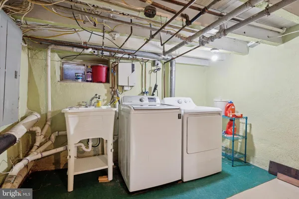 $2,700 | 7125 Cresheim Road, Philadelphia, PA 19119