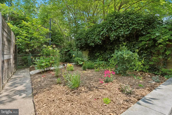 $2,700 | 7125 Cresheim Road, Philadelphia, PA 19119